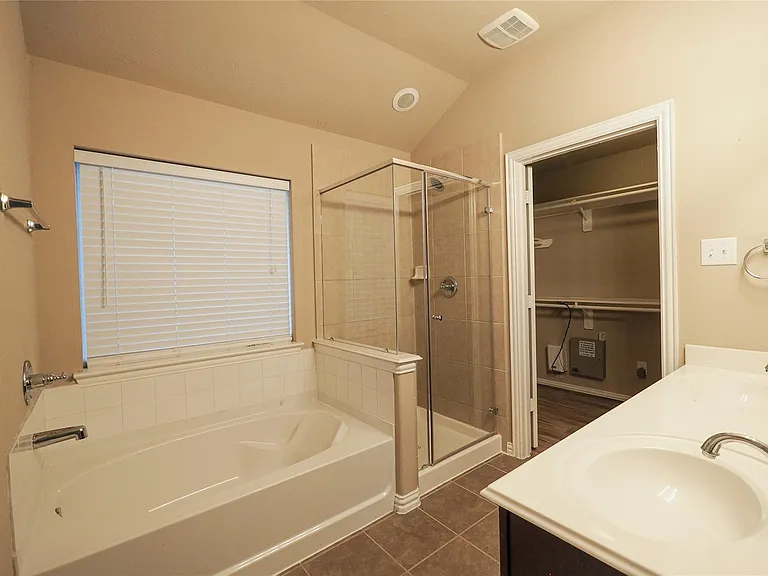 2434 Horned Owl Dr — Photo 17