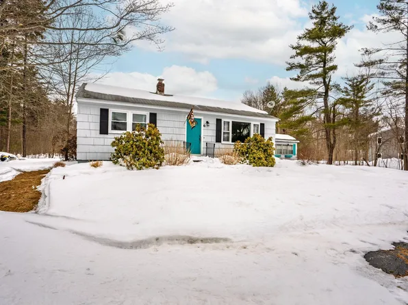 6 Longfellow Road, Gorham, ME 04038