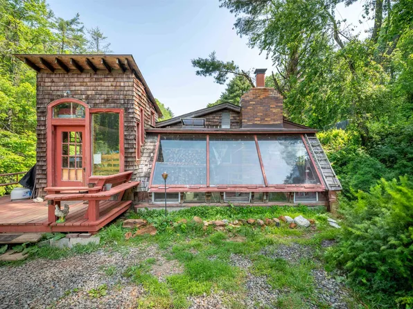 1073 Timberline Rd SE, Copper Hill, VA 24079