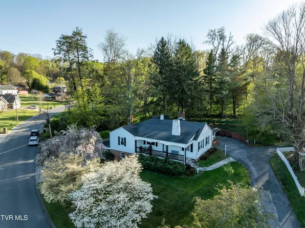 607 Carter Blvd, Elizabethton, TN 37643