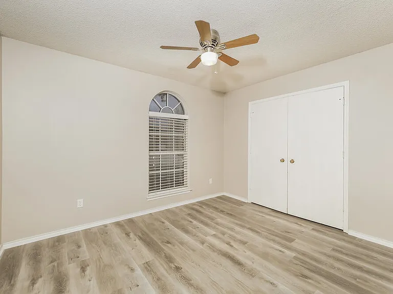 317 Willowstone Trl — Photo 14