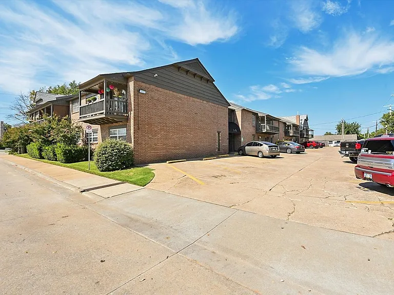 4517 S Peoria Ave #20 — Photo 27
