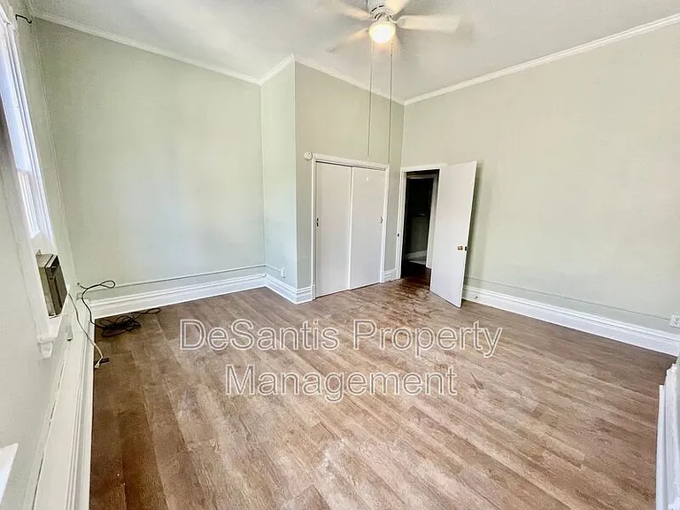 425 Walnut St #2 — Photo 12