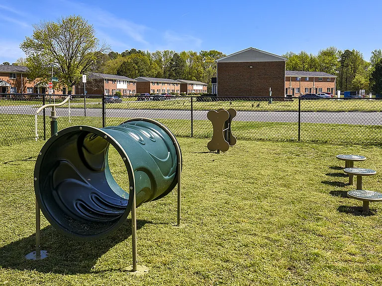 James River Pointe — Photo 17