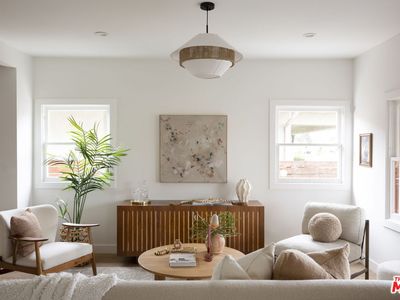 3480 2nd Ave, Los Angeles, CA, 90018