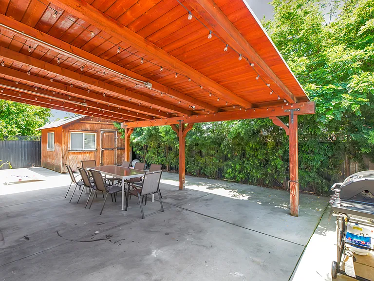528 Almond Ave #B — Photo 45