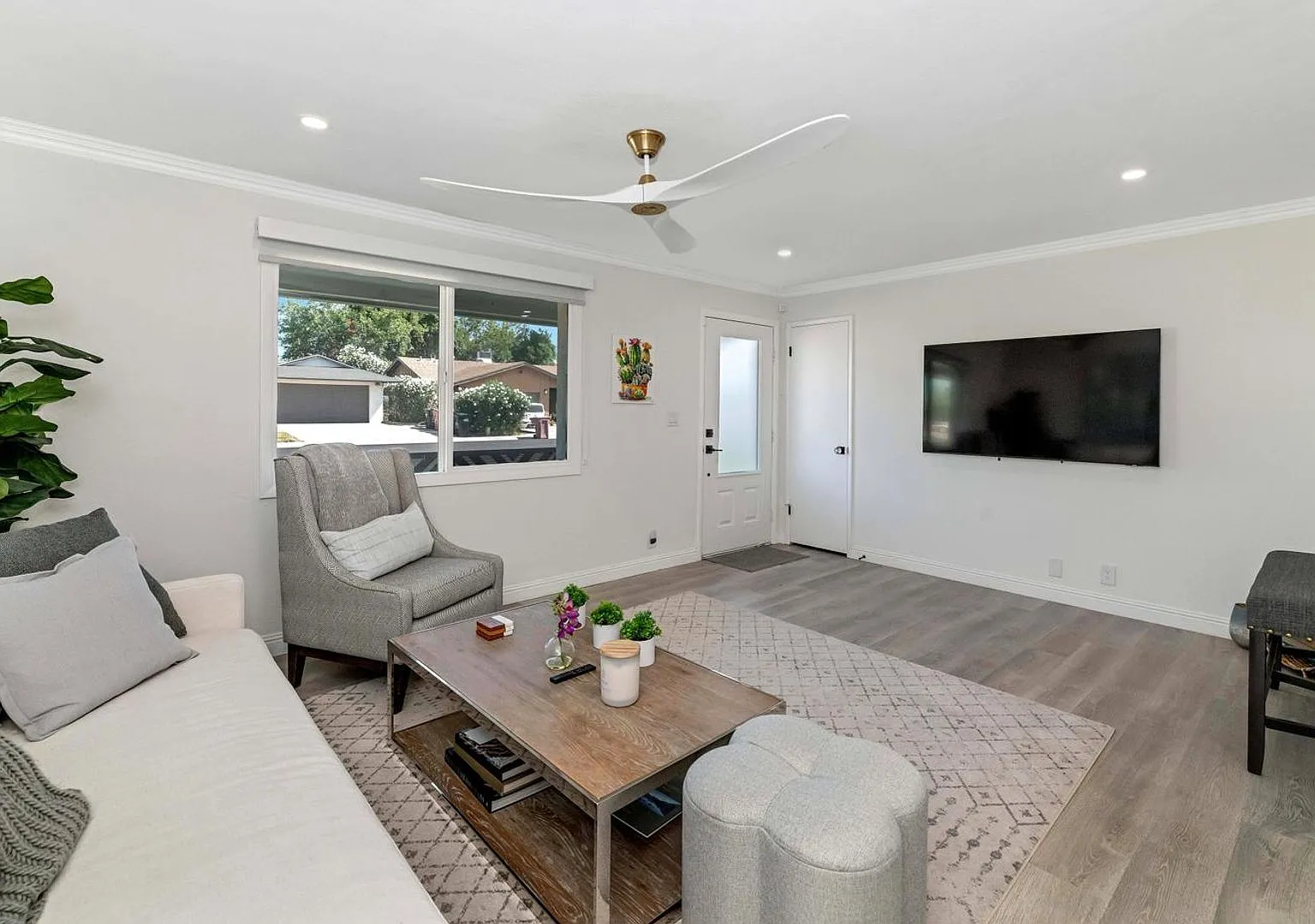 Rates Vary: $3,995 - $7,995 — Photo 2