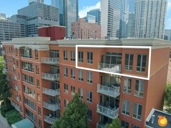 400 N Clinton St APT 708, Chicago, IL 60654