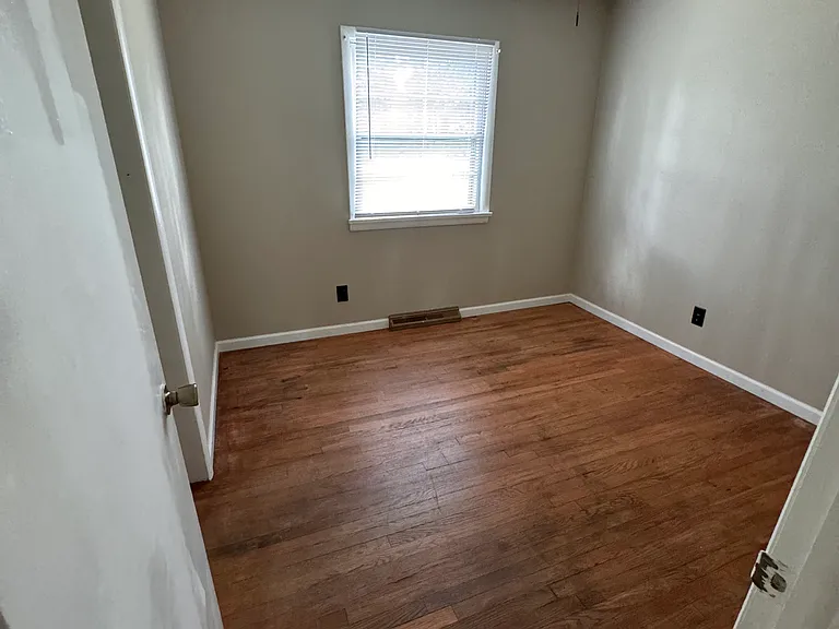 401 Duenke Rd — Photo 4