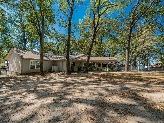 2nd image of 146 Harbor Dr