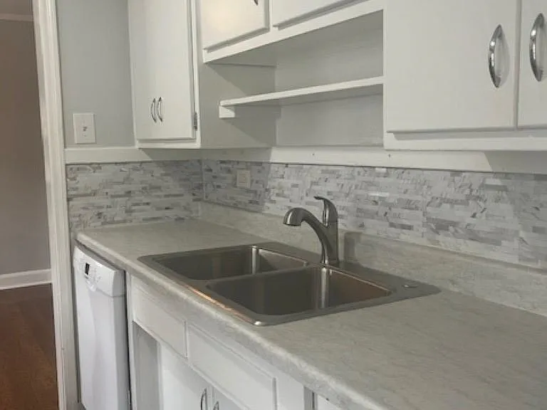 3643 Douglass Ave — Photo 5