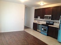 4th image of 861 E 215th St