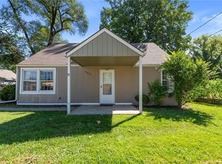 4613 NW Klamm Rd, Riverside, MO 64150