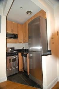 3rd image of 215 Avenue B