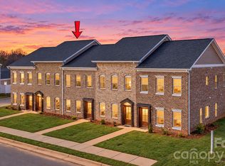 2117 24th Street Ln, Hickory, NC 28602