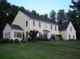 29 Mountain Manor Rd, Sandy Hook, CT 06482