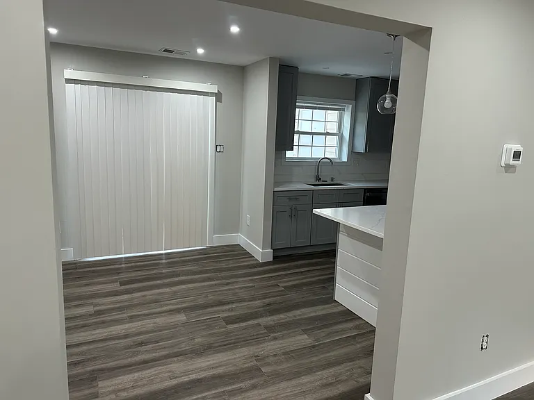 2203 Prince Of Wales Ct — Photo 5