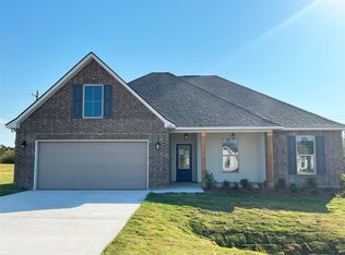 627 Sandy Ridge Cir, Shreveport, LA 71107