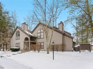 1183 Red Tail Hawk Ct UNIT 2, Youngstown, OH 44512