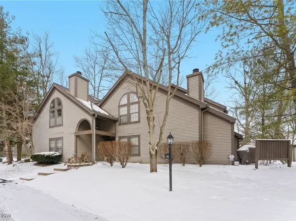 1183 Red Tail Hawk Ct Unit 2, Youngstown, OH 44512