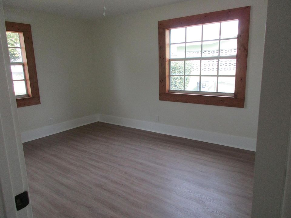 1st image of 806 Minnesota Street