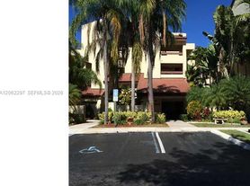 12455 SW 93rd Ter, Miami, FL