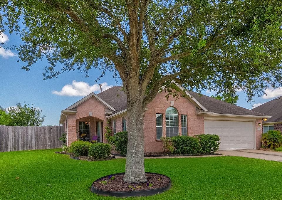 1st image of 5434 Chase Wood Dr