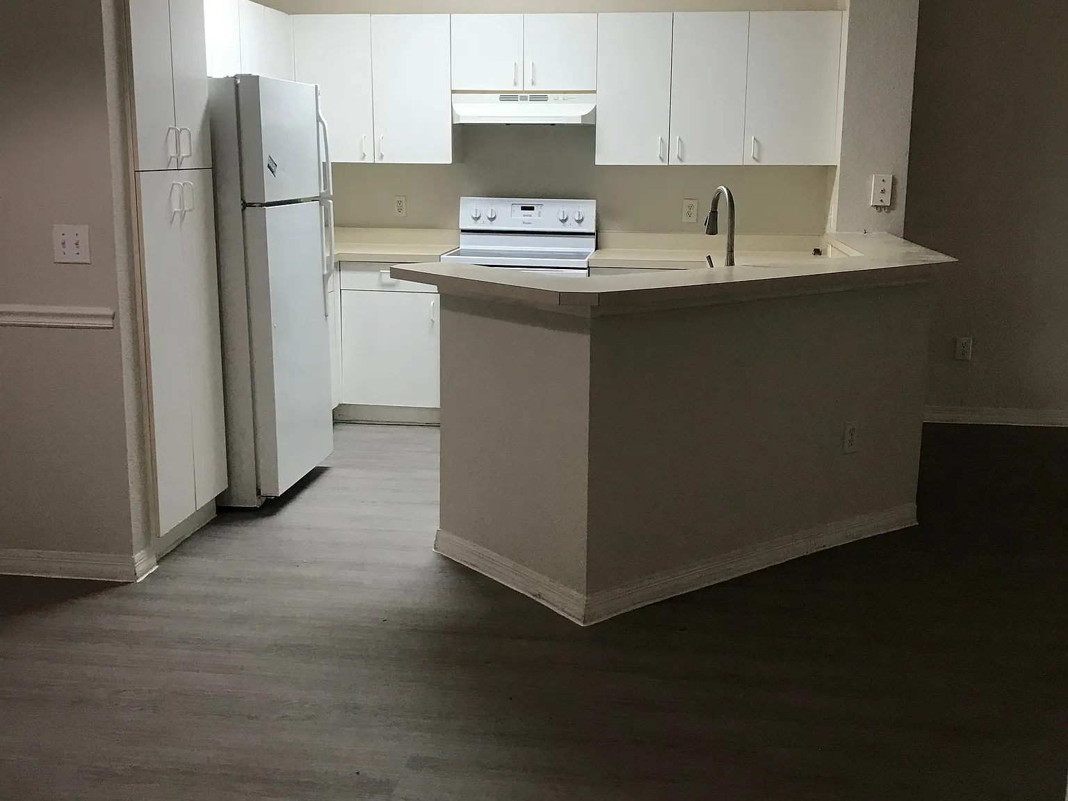 1 bed, 782 sqft, $1,400 — Photo 2