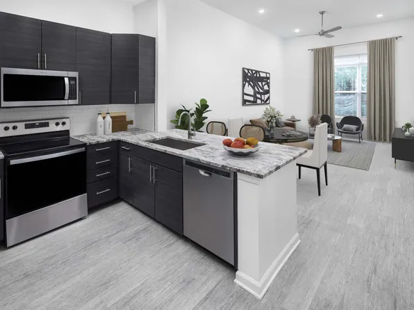 Camden Dulles Station