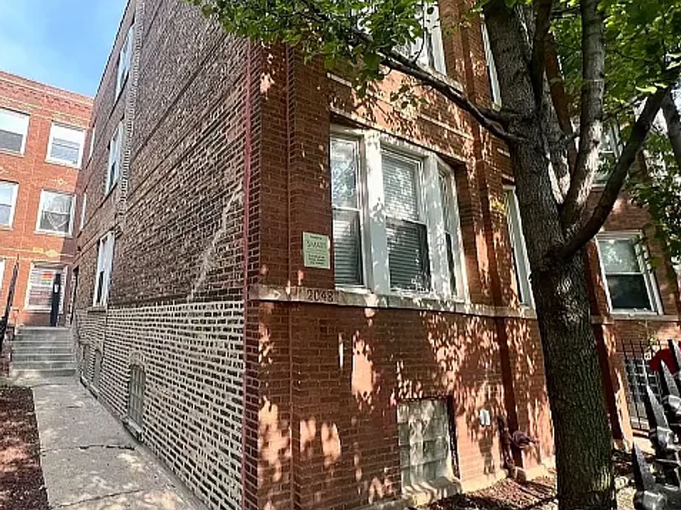 1st image of 2048 N California Ave #1R