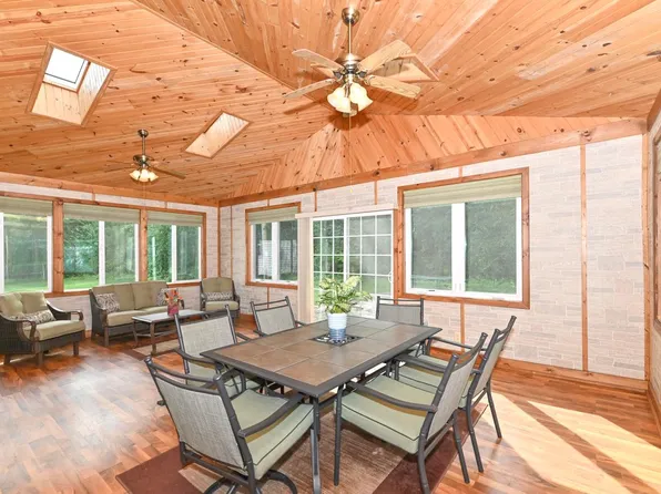 1616 Sunset LANE, Delavan, WI 53115