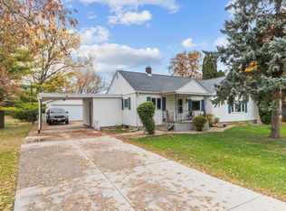 1134 Mayer St, Menasha, WI 54952