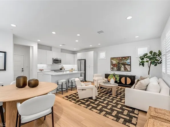 2251 Horseback Rd, Ladera Ranch, CA 92694