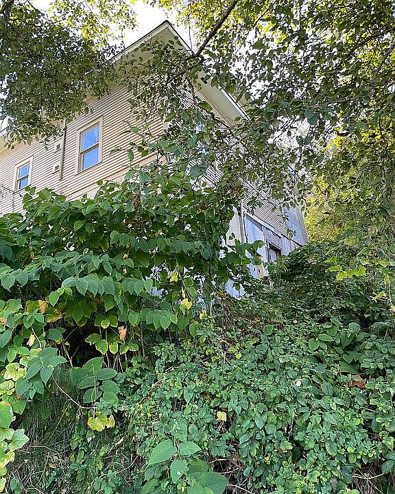 1st image of 402 Alameda Ave