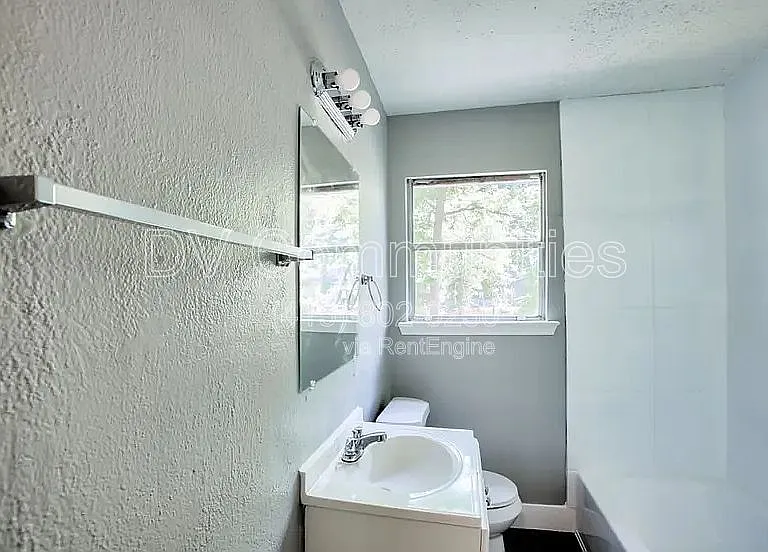 810 Charles Rd — Photo 17