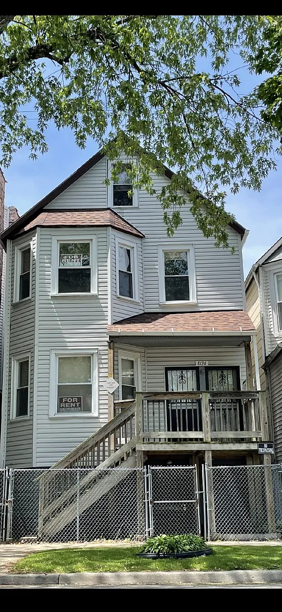 Photo 1 of 13 - 8136 S Exchange Ave #2 - Chicago, IL Primary Photo - 8136 S Exchange Ave #2
