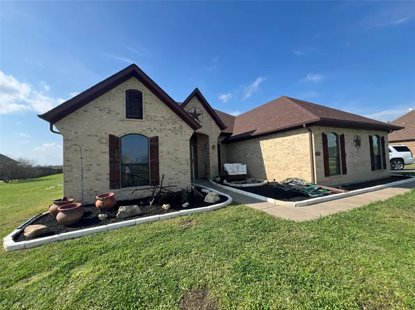 1055 Chartres, Kaufman, TX 75142