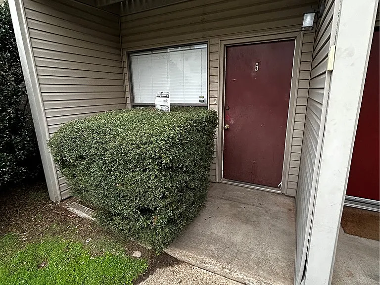 1902 Dartmouth St #M5 — Photo 1