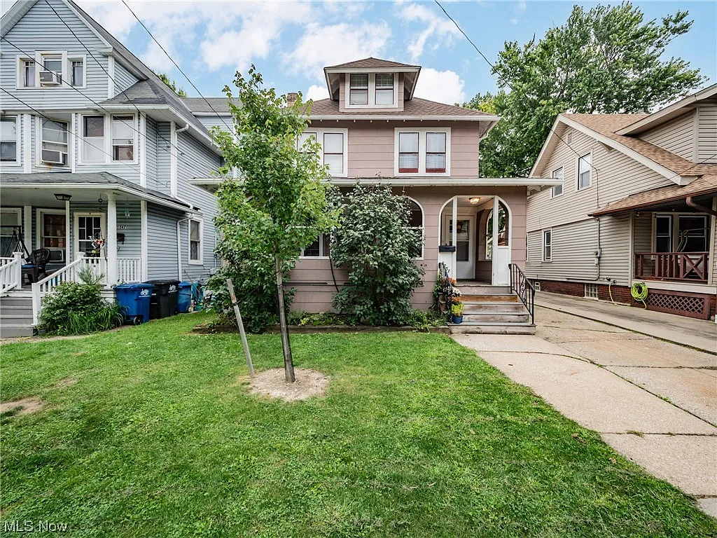 1251 Westlake Ave photo 1