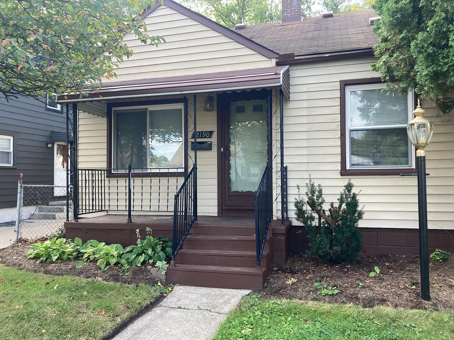 2190 Sonoma St photo 1