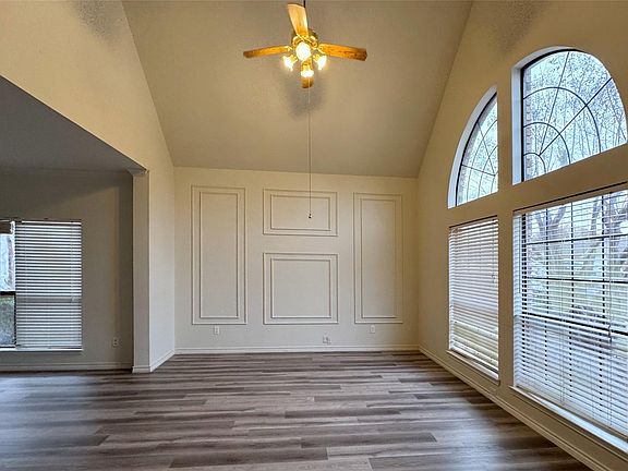 4th image of 1401 Summercrest Ln