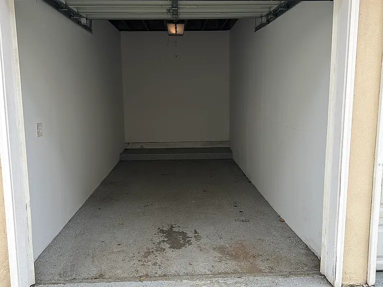 416 N Broadway — Photo 18