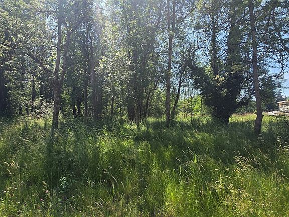 4th image of 364 xx 48th Avenue S