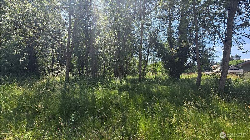 4th image of 364 xx 48th Avenue S