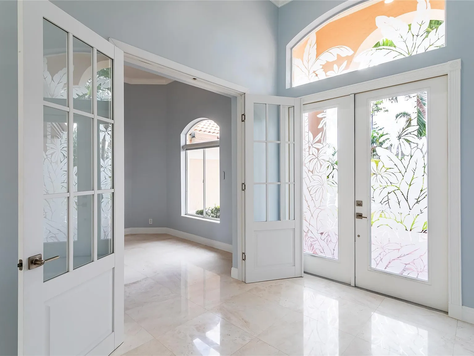 5 bed, 3.0 bath, 2665 sqft, $7,500 — Photo 3