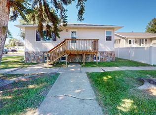 611 9th Ave SW, Mandan, ND 58554
