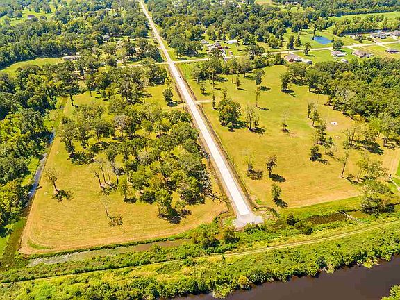 3rd image of 278 Chisholm Trl