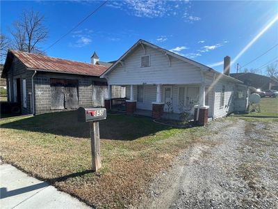 850 State St, Marion, NC, 28752
