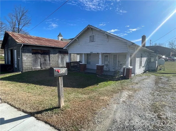 850 State St, Marion, NC 28752