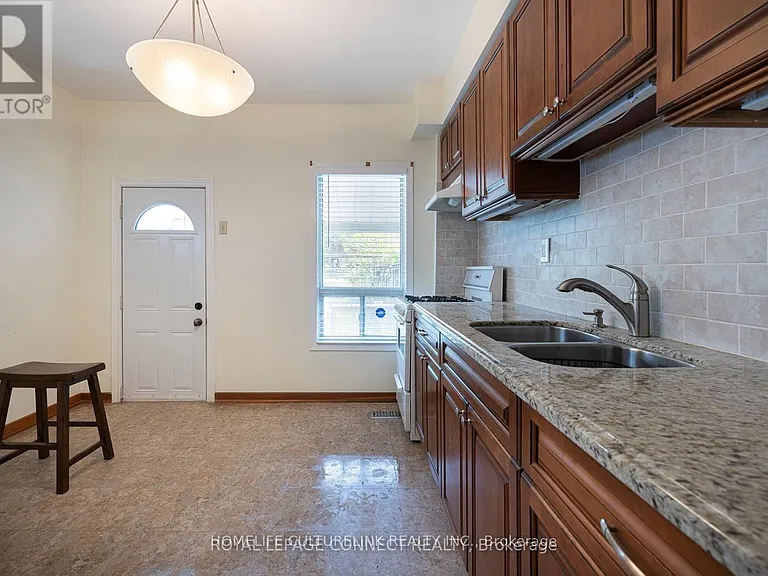 319 Concord Ave — Photo 6